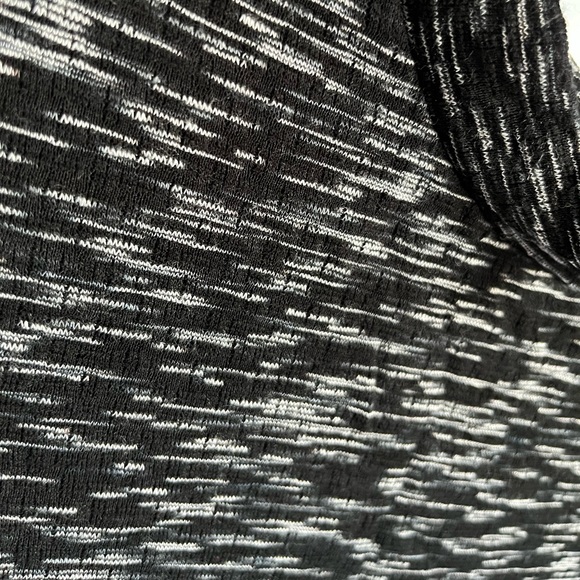 H&M Short Sleeve Turtle Neck - Picture 4 of 4